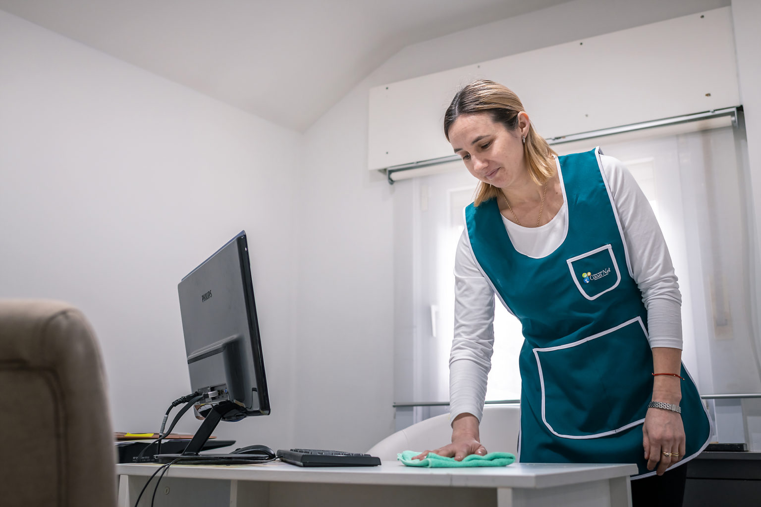 Aide-ménagère Casa Net au travail